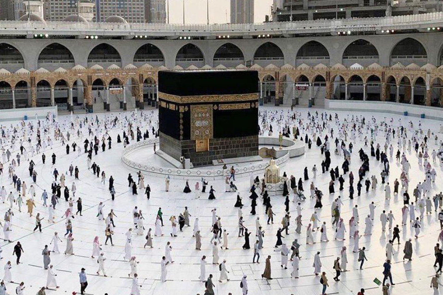 Saudi Arabia to resume umrah pilgrimage to Makkah - Hotelier ...