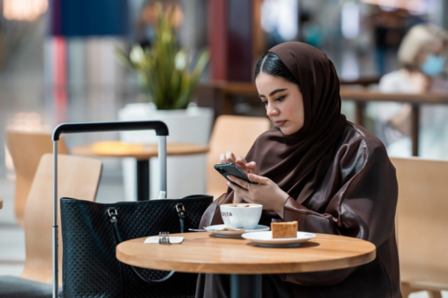 Dubai Airport the world's first smart reading airport Hotelier Middle East