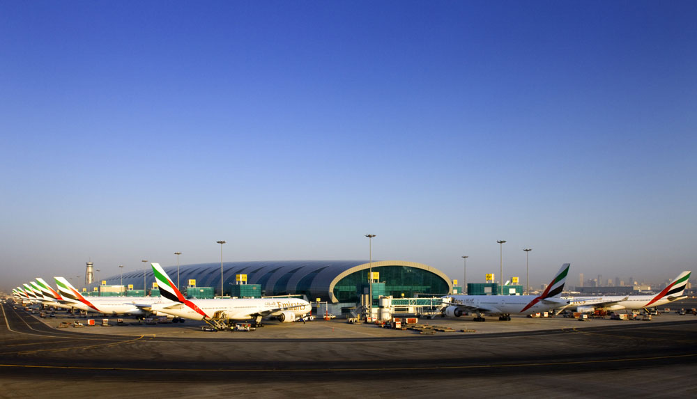 Вылет аэропорт аль мактум. Аэропорт Дубай DXB. Терминалы в аэропорту Дубай Интернешнл. Аэропорт Дубай терминал 3. Дубай аэропорт DXB терминал 3.