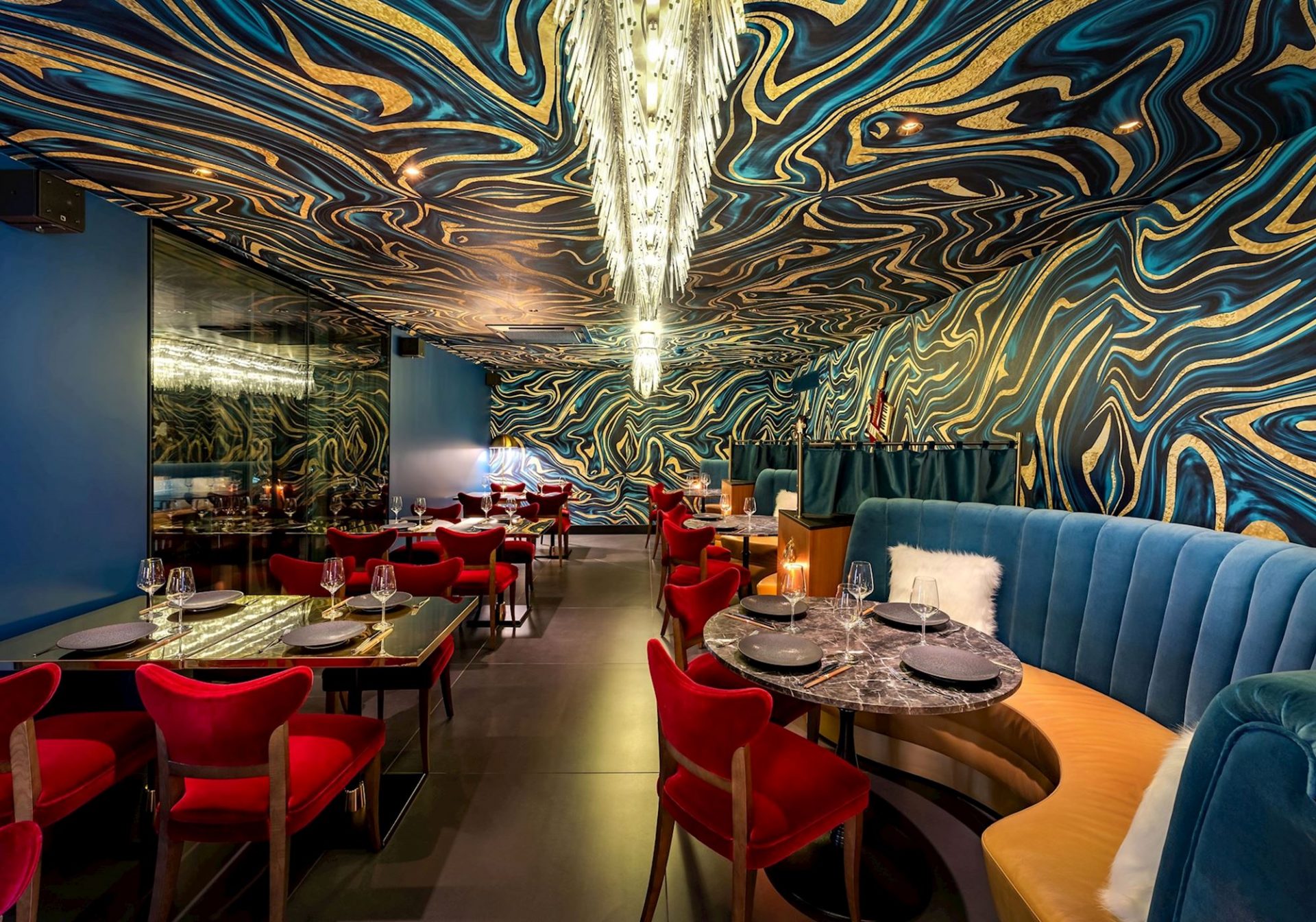 Video First look inside FIVE Zurich’s The Penthouse restaurant and