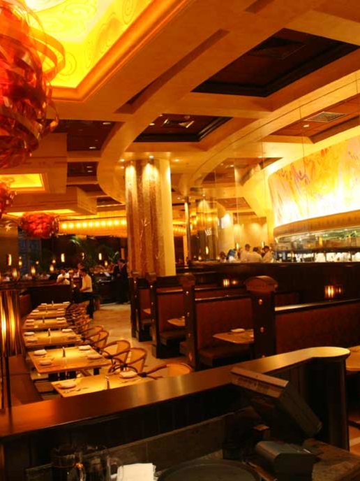 FIRST LOOK World's largest Cheesecake Factory Gallery HOTELIER