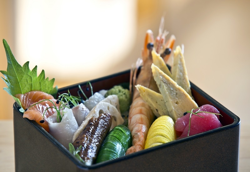 Chirashi Mikado. Chirashi Mikado.