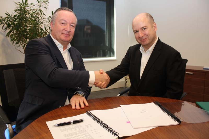NEC Enterprise Solutions president Paul Kievit and FCS EMEA vice president Eric Rogers confirm EMEA partnership. NEC Enterprise Solutions president Paul Kievit and FCS EMEA vice president Eric Rogers confirm EMEA partnership.