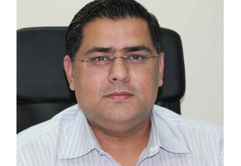 Osman Nasir. Osman Nasir.