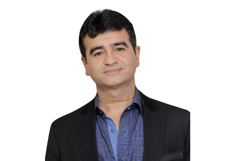 Mahesh Advani. Mahesh Advani.