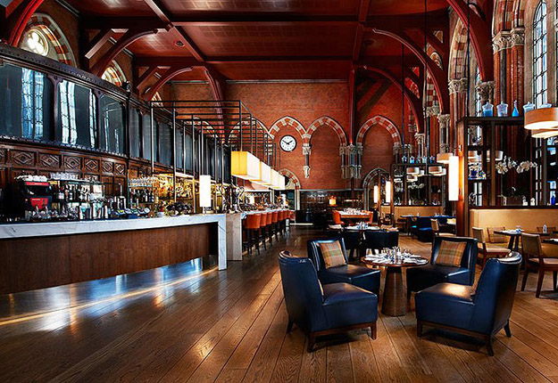 Oxford Brookes University - Oxford School of Hospitality Management. Oxford Brookes University - Oxford School of Hospitality Management.