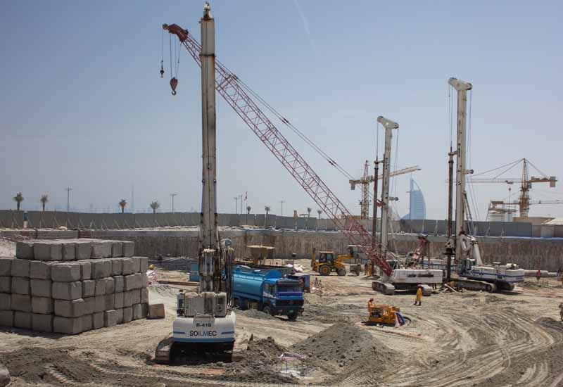 R Hotels' Palm Jumeirah property piling work. R Hotels' Palm Jumeirah property piling work.