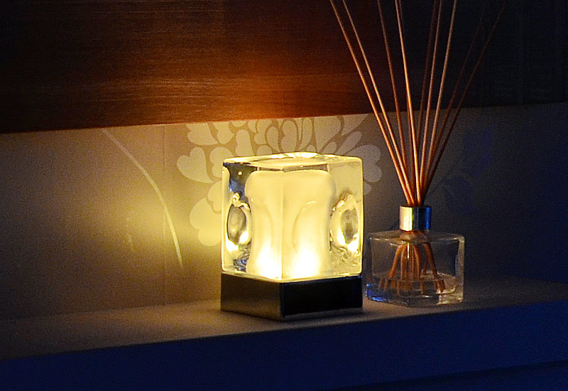 Insight Cordless Lighting, by A. Ronai. Insight Cordless Lighting, by A. Ronai.