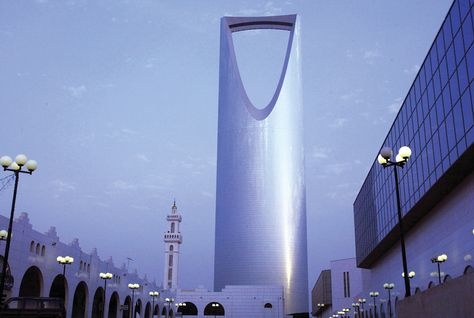 Starbucks has been forced to react to global criticism following the temporary ban on women entering one store in Riyadh Starbucks has been forced to react to global criticism following the temporary ban on women entering one store in Riyadh
