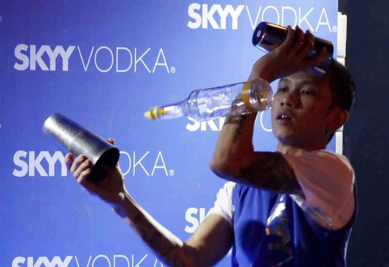 Competitors showed off their flairing skills at the SKYY Flair Global Challenge UAE heat last week. Competitors showed off their flairing skills at the SKYY Flair Global Challenge UAE heat last week.
