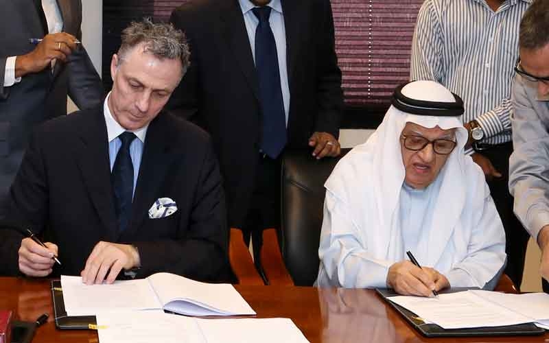 Laurent A. Voivenel and Mohammed Tayyeb Khoory at the signing of the Corp Al Khoory Hotel/ Laurent A. Voivenel and Mohammed Tayyeb Khoory at the signing of the Corp Al Khoory Hotel/