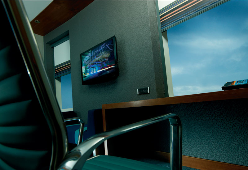 Aloft guest rooms, which are equipped with a plug and play device connected to a 42 inch LCD TV. Aloft guest rooms, which are equipped with a plug and play device connected to a 42 inch LCD TV.