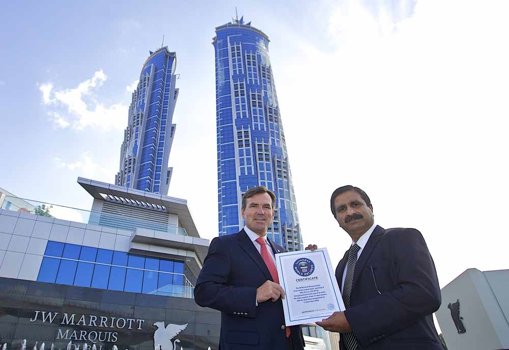 General Manager Rupprecht Queitsch and architect Ashok Korgaonkar receive the official Guinness World Record certificate General Manager Rupprecht Queitsch and architect Ashok Korgaonkar receive the official Guinness World Record certificate