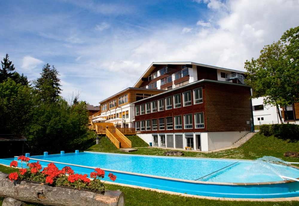 Les Roches International School of Hotel Management, Bluche - Switzerland Les Roches International School of Hotel Management, Bluche - Switzerland