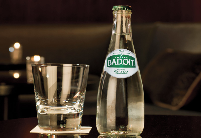4 Water / wine pairing. 4 Water / wine pairing.