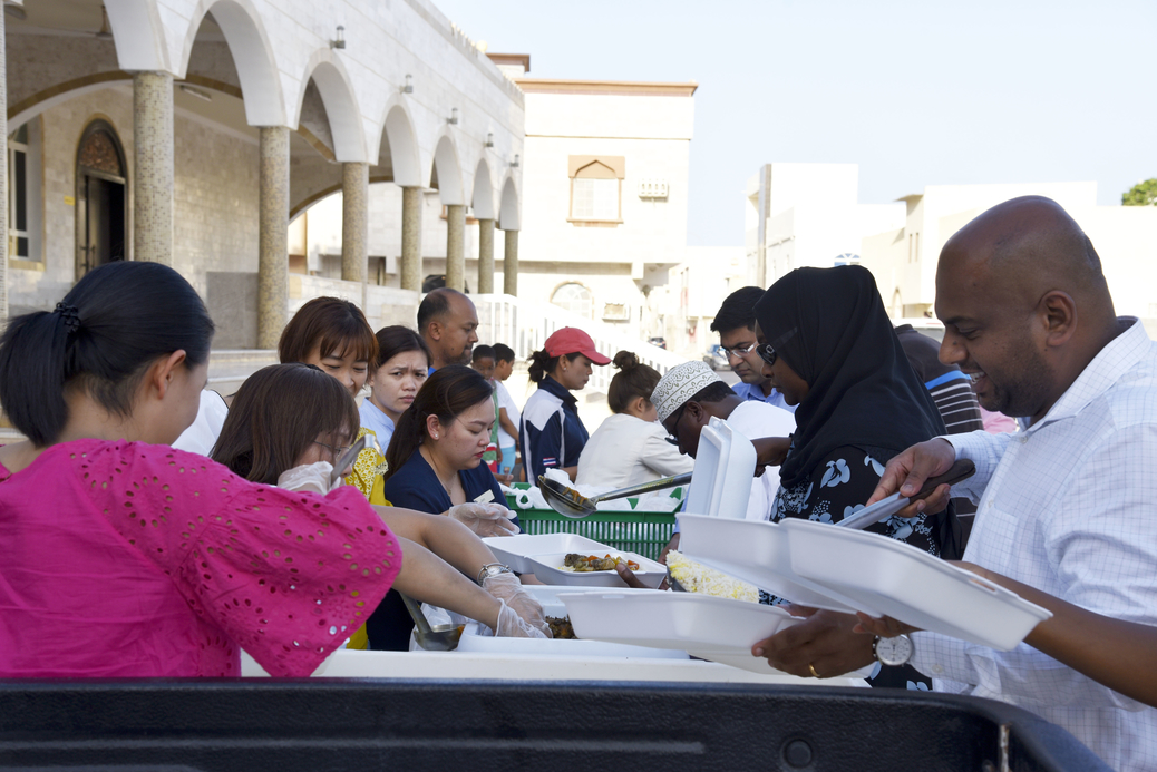 The staff of the property visited various mosques in the Dahariz area to hand out Iftar boxes containing a traditional meal The staff of the property visited various mosques in the Dahariz area to hand out Iftar boxes containing a traditional meal