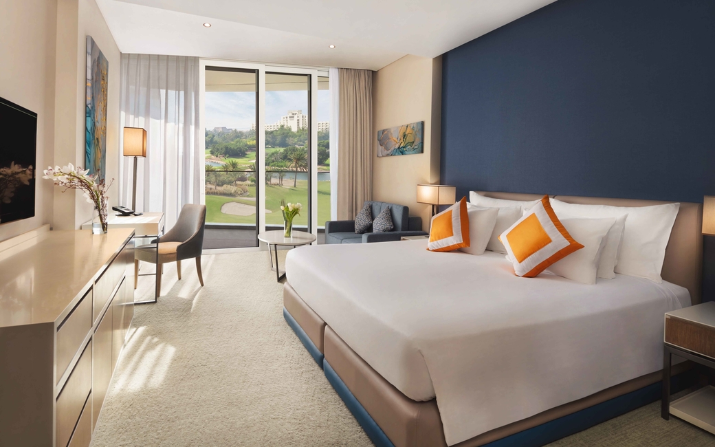 The course view room features a king sized bed The course view room features a king sized bed