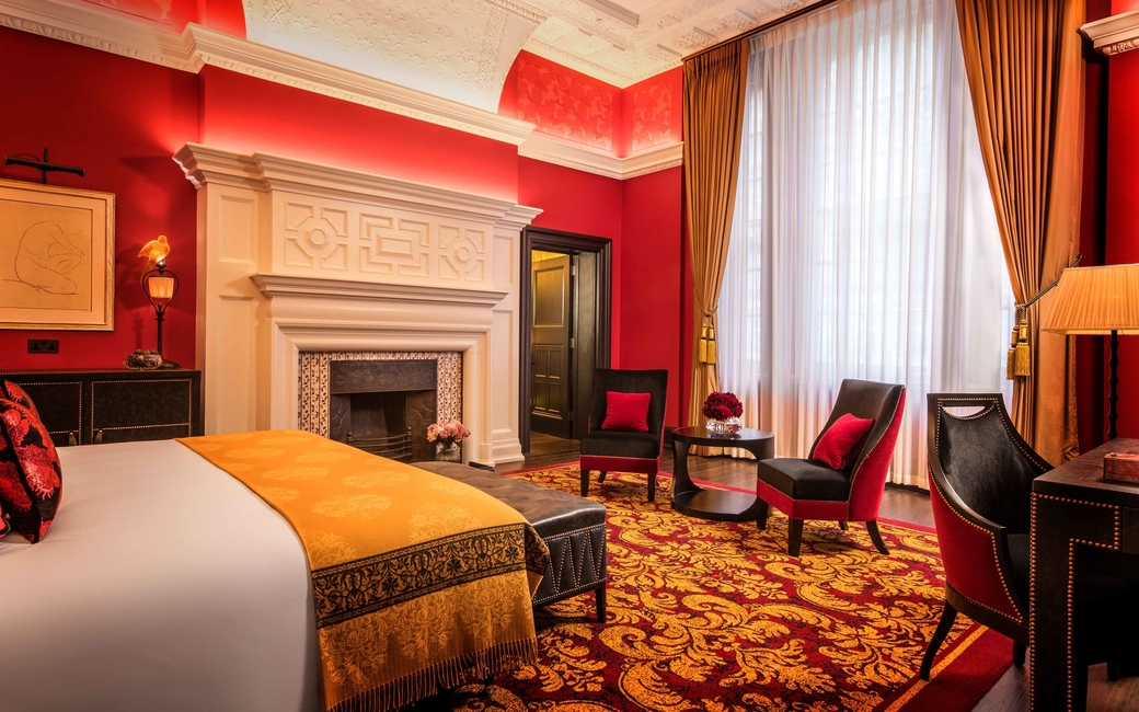 A tribute to Oscar Wilde and Oscar ceremonies, L’oscar is one of London’s boutique hotels, with theatrical interiors by famed designer Jacques Garcia A tribute to Oscar Wilde and Oscar ceremonies, L’oscar is one of London’s boutique hotels, with theatrical interiors by famed designer Jacques Garcia
