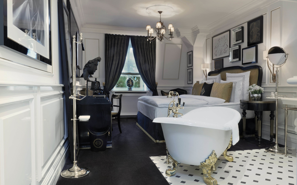 Set in one of West Berlin’s neighbourhoods is the Schlosshotel Berlin by Patrick Hellmann surrounded by woodland with each of the 53 contemporary guestrooms individually styled by Hellmann Set in one of West Berlin’s neighbourhoods is the Schlosshotel Berlin by Patrick Hellmann surrounded by woodland with each of the 53 contemporary guestrooms individually styled by Hellmann
