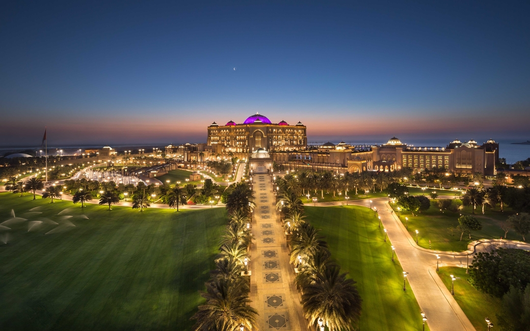 There is more than 23,000 square feet of space dedicated to meetings and conferences at the hotel There is more than 23,000 square feet of space dedicated to meetings and conferences at the hotel