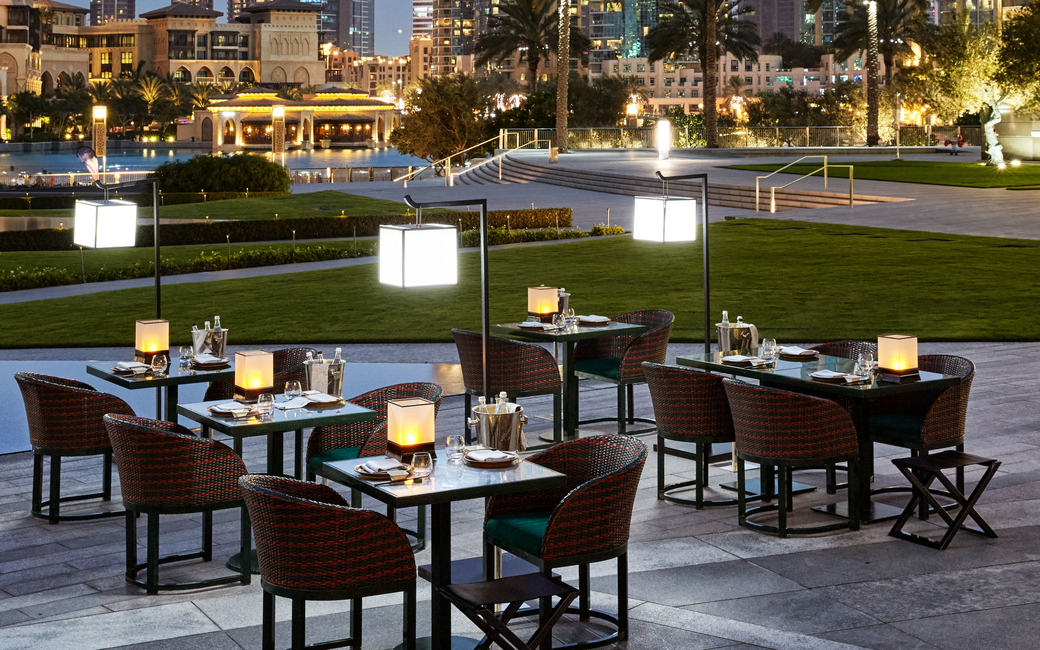 armani hotel dinner