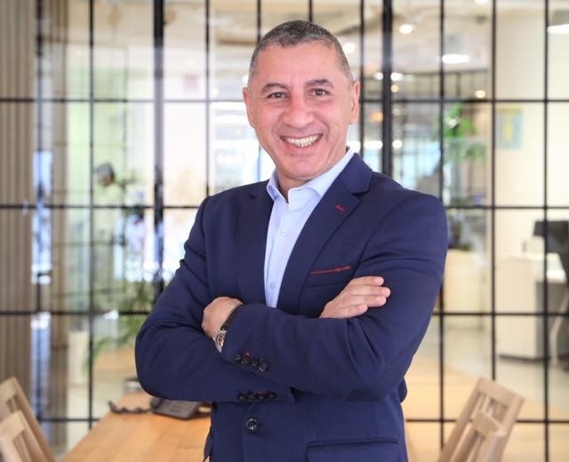 Amr Hussein Amr Hussein