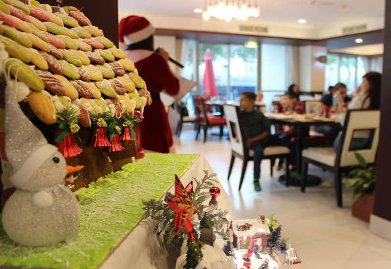 ‘Santa Claus’ will visit the hotel to greet guests on Christmas Eve and Christmas Day ‘Santa Claus’ will visit the hotel to greet guests on Christmas Eve and Christmas Day
