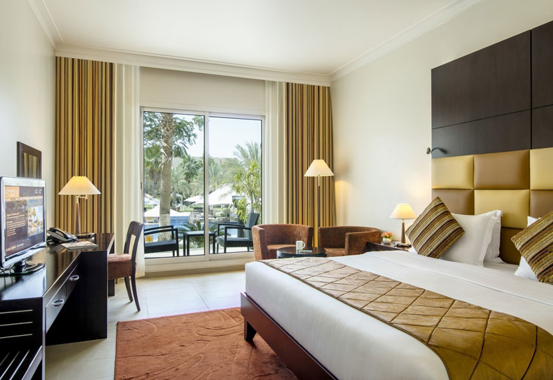 Comprising 242 rooms and apartments Comprising 242 rooms and apartments