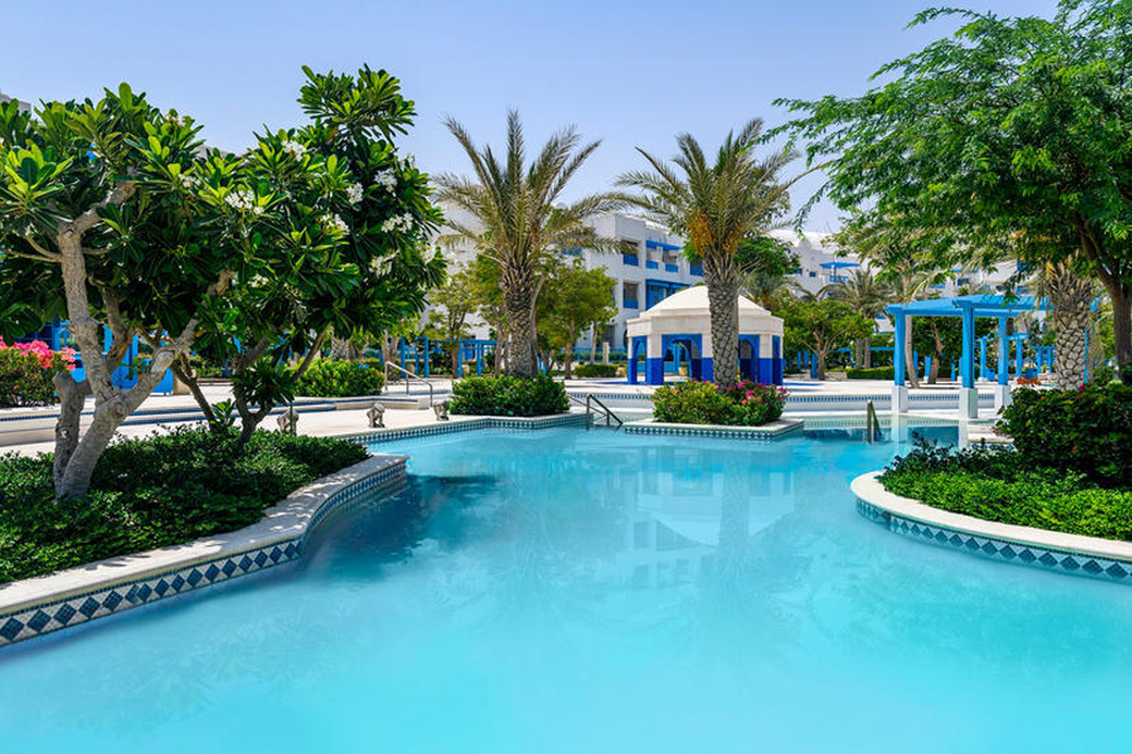 Hilton Salwa Beach Resort Opens With Two New Restaurants News Hotelier Middle East